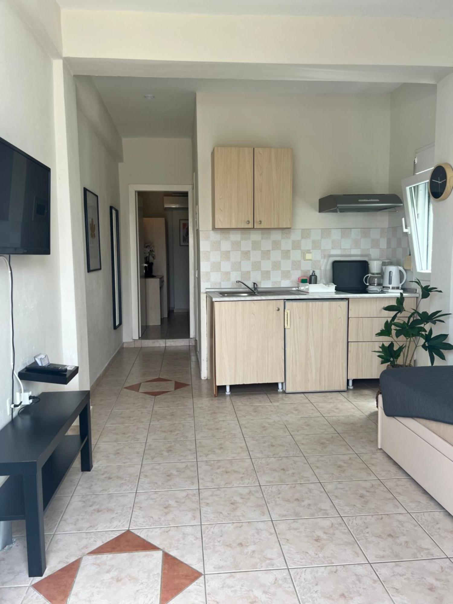 Deres Apartments Hanioti Exterior photo